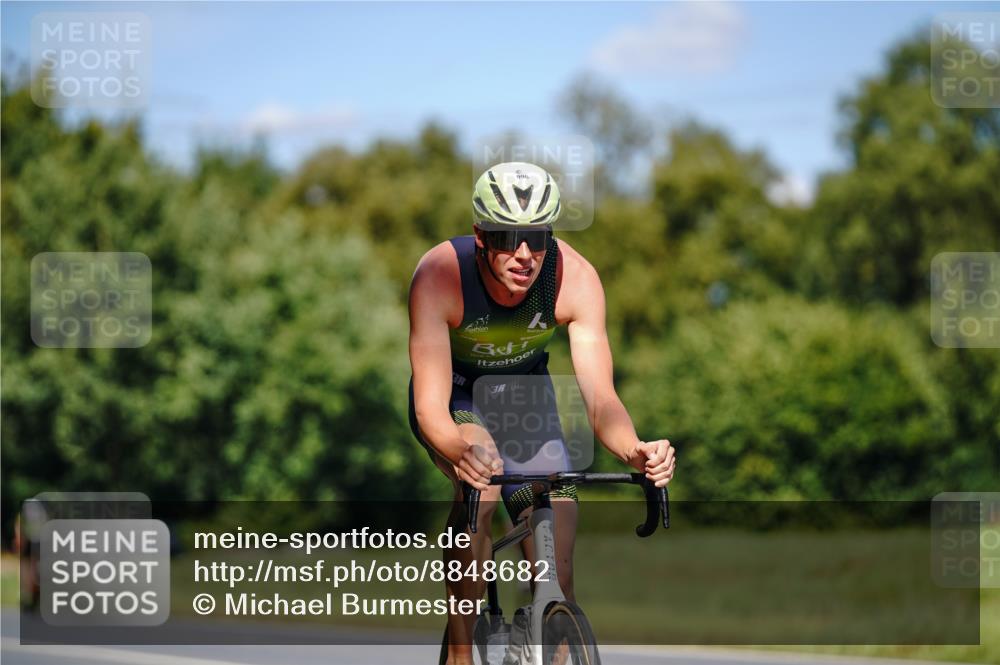 07.09.2025 - 19. Norderstedt Triathlon Michael Burmester http://msf.ph/oto/8848682 07.09.2025 13:34:31 Radfahren 996, 1468 meine-sportfotos.de