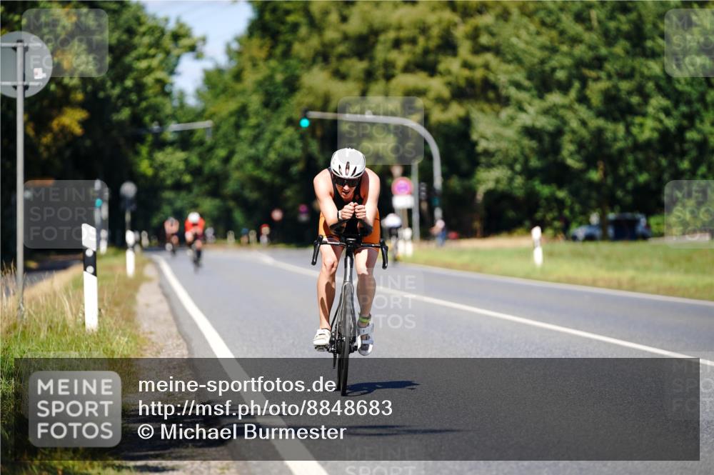 07.09.2025 - 19. Norderstedt Triathlon Michael Burmester http://msf.ph/oto/8848683 07.09.2025 13:35:11 Radfahren 1001 meine-sportfotos.de