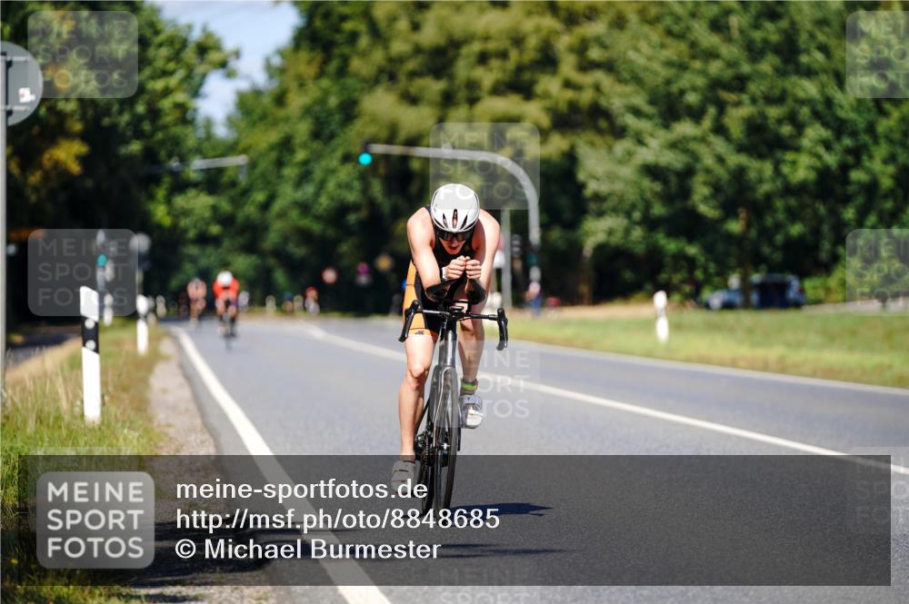 07.09.2025 - 19. Norderstedt Triathlon Michael Burmester http://msf.ph/oto/8848685 07.09.2025 13:35:12 Radfahren 1001 meine-sportfotos.de