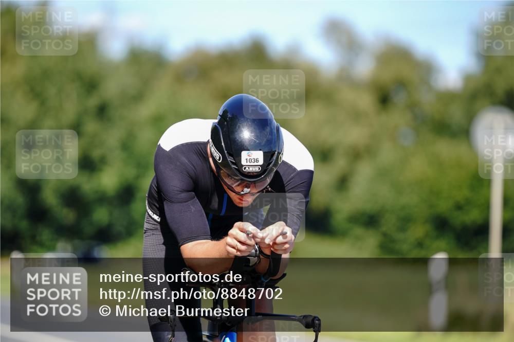 07.09.2025 - 19. Norderstedt Triathlon Michael Burmester http://msf.ph/oto/8848702 07.09.2025 13:36:51 Radfahren 1036 meine-sportfotos.de
