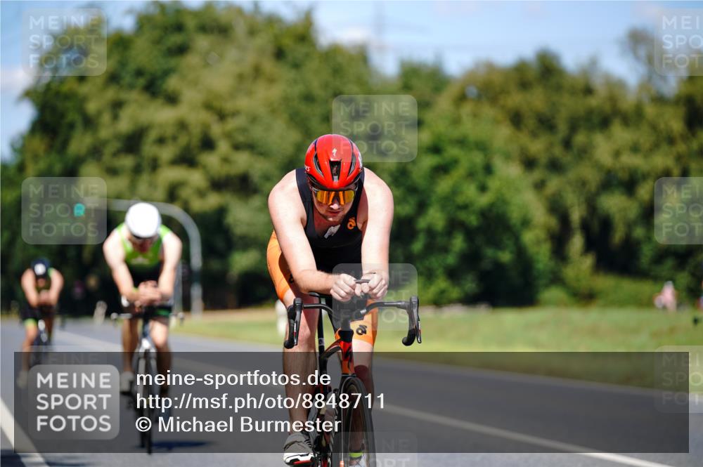 07.09.2025 - 19. Norderstedt Triathlon Michael Burmester http://msf.ph/oto/8848711 07.09.2025 13:37:53 Radfahren 999, 1003, 1007 meine-sportfotos.de