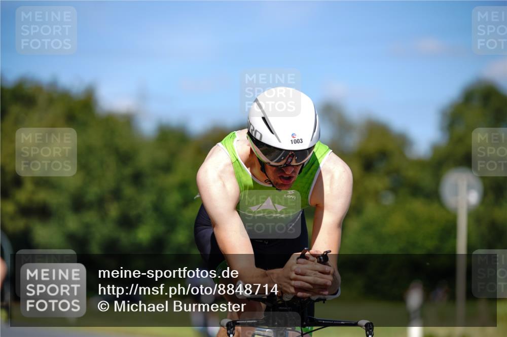 07.09.2025 - 19. Norderstedt Triathlon Michael Burmester http://msf.ph/oto/8848714 07.09.2025 13:37:55 Radfahren 999, 1003, 1007 meine-sportfotos.de