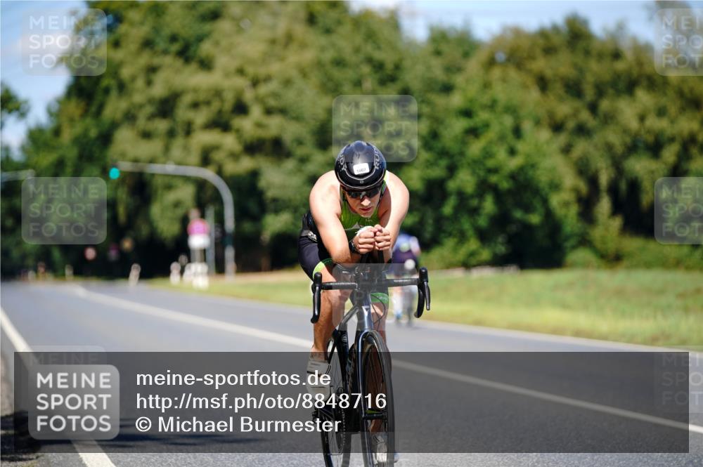 07.09.2025 - 19. Norderstedt Triathlon Michael Burmester http://msf.ph/oto/8848716 07.09.2025 13:37:56 Radfahren 999, 1003, 1007 meine-sportfotos.de