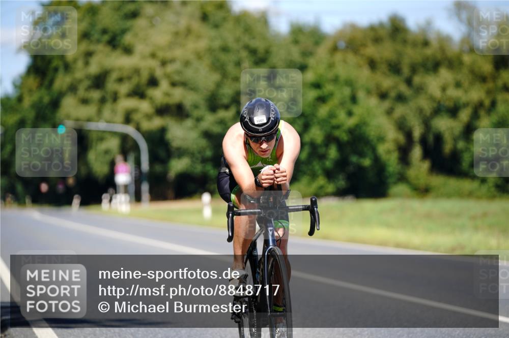 07.09.2025 - 19. Norderstedt Triathlon Michael Burmester http://msf.ph/oto/8848717 07.09.2025 13:37:56 Radfahren 999, 1003, 1007 meine-sportfotos.de