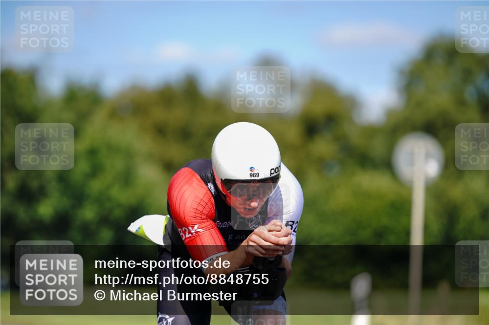 07.09.2025 - 19. Norderstedt Triathlon Michael Burmester http://msf.ph/oto/8848755 07.09.2025 13:39:57 Radfahren 969 meine-sportfotos.de