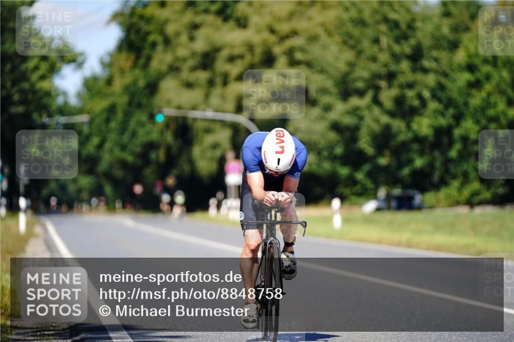 07.09.2025 - 19. Norderstedt Triathlon Michael Burmester http://msf.ph/oto/8848758 07.09.2025 13:40:03 Radfahren 1467 meine-sportfotos.de
