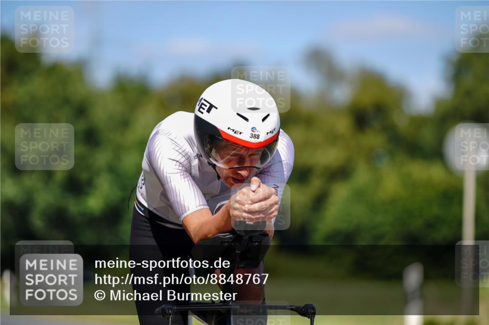 07.09.2025 - 19. Norderstedt Triathlon Michael Burmester http://msf.ph/oto/8848767 07.09.2025 13:40:39 Radfahren 388 meine-sportfotos.de