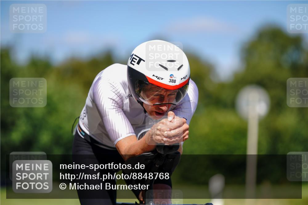 07.09.2025 - 19. Norderstedt Triathlon Michael Burmester http://msf.ph/oto/8848768 07.09.2025 13:40:39 Radfahren 388 meine-sportfotos.de