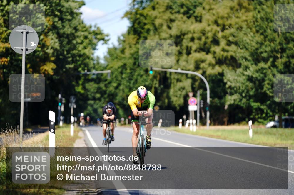 07.09.2025 - 19. Norderstedt Triathlon Michael Burmester http://msf.ph/oto/8848788 07.09.2025 13:41:19 Radfahren 965, 1028 meine-sportfotos.de