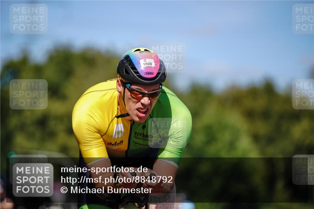 07.09.2025 - 19. Norderstedt Triathlon Michael Burmester http://msf.ph/oto/8848792 07.09.2025 13:41:21 Radfahren 965, 1028 meine-sportfotos.de