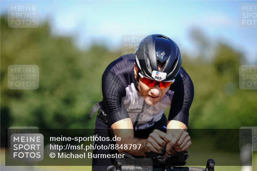 07.09.2025 - 19. Norderstedt Triathlon Michael Burmester http://msf.ph/oto/8848797 07.09.2025 13:41:23 Radfahren 965, 1028 meine-sportfotos.de