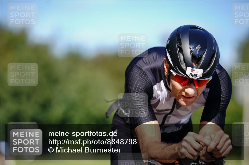 07.09.2025 - 19. Norderstedt Triathlon Michael Burmester http://msf.ph/oto/8848798 07.09.2025 13:41:23 Radfahren 965, 1028 meine-sportfotos.de