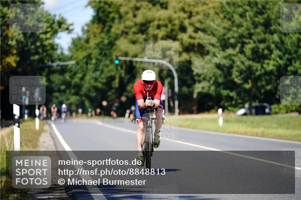 07.09.2025 - 19. Norderstedt Triathlon Michael Burmester http://msf.ph/oto/8848813 07.09.2025 13:41:57 Radfahren 366, 962 meine-sportfotos.de