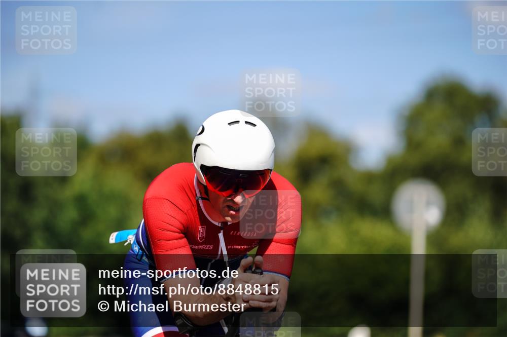 07.09.2025 - 19. Norderstedt Triathlon Michael Burmester http://msf.ph/oto/8848815 07.09.2025 13:41:58 Radfahren 366 meine-sportfotos.de
