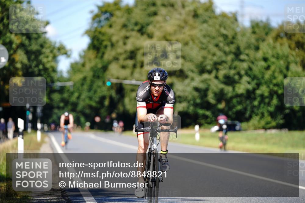 07.09.2025 - 19. Norderstedt Triathlon Michael Burmester http://msf.ph/oto/8848821 07.09.2025 13:42:10 Radfahren 979, 1041 meine-sportfotos.de