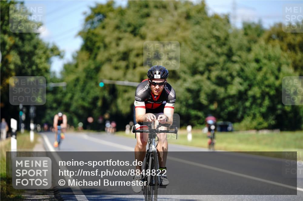 07.09.2025 - 19. Norderstedt Triathlon Michael Burmester http://msf.ph/oto/8848822 07.09.2025 13:42:10 Radfahren 979, 1041 meine-sportfotos.de