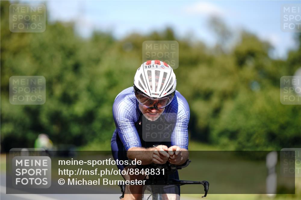 07.09.2025 - 19. Norderstedt Triathlon Michael Burmester http://msf.ph/oto/8848831 07.09.2025 13:42:40 Radfahren 1011 meine-sportfotos.de