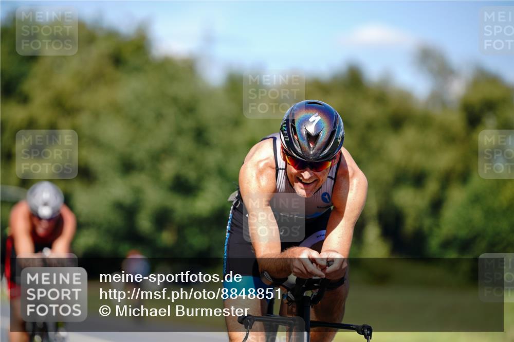 07.09.2025 - 19. Norderstedt Triathlon Michael Burmester http://msf.ph/oto/8848851 07.09.2025 13:43:21 Radfahren 978, 984, 988 meine-sportfotos.de