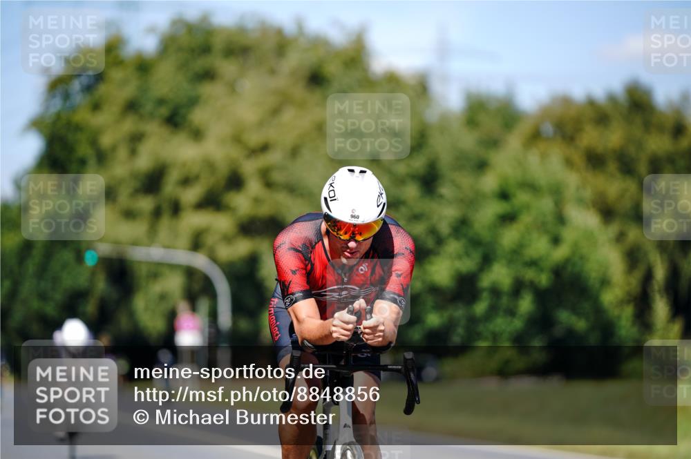 07.09.2025 - 19. Norderstedt Triathlon Michael Burmester http://msf.ph/oto/8848856 07.09.2025 13:43:31 Radfahren 960, 1468 meine-sportfotos.de