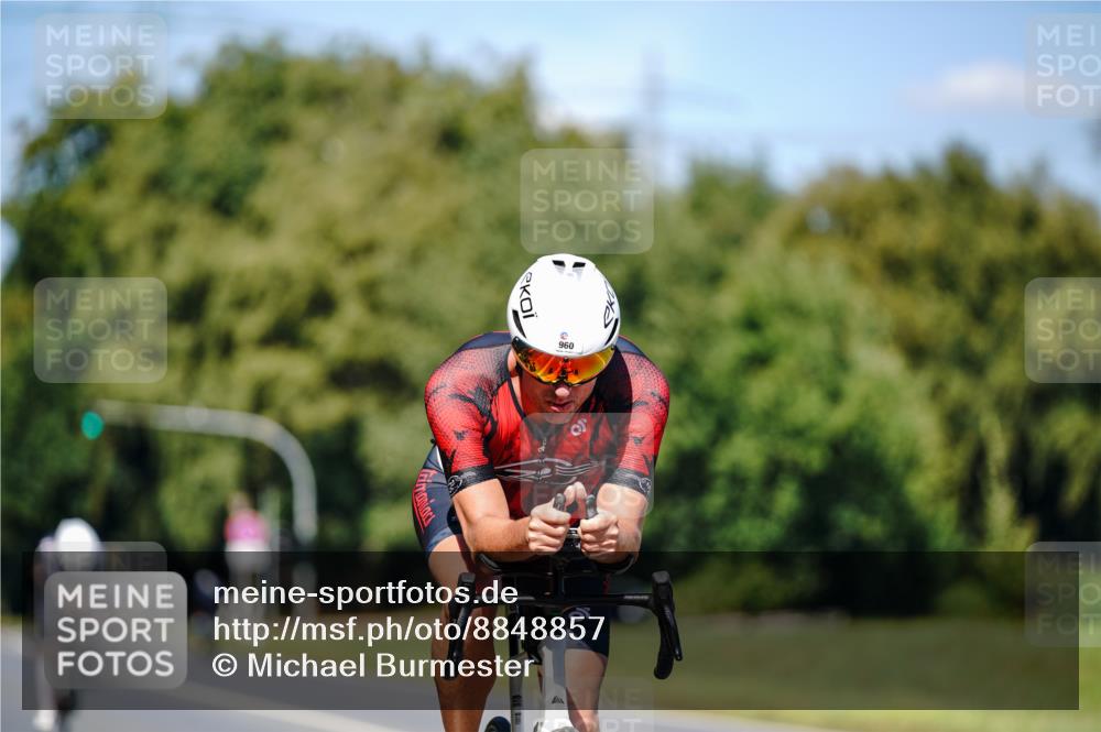 07.09.2025 - 19. Norderstedt Triathlon Michael Burmester http://msf.ph/oto/8848857 07.09.2025 13:43:31 Radfahren 960, 1468 meine-sportfotos.de