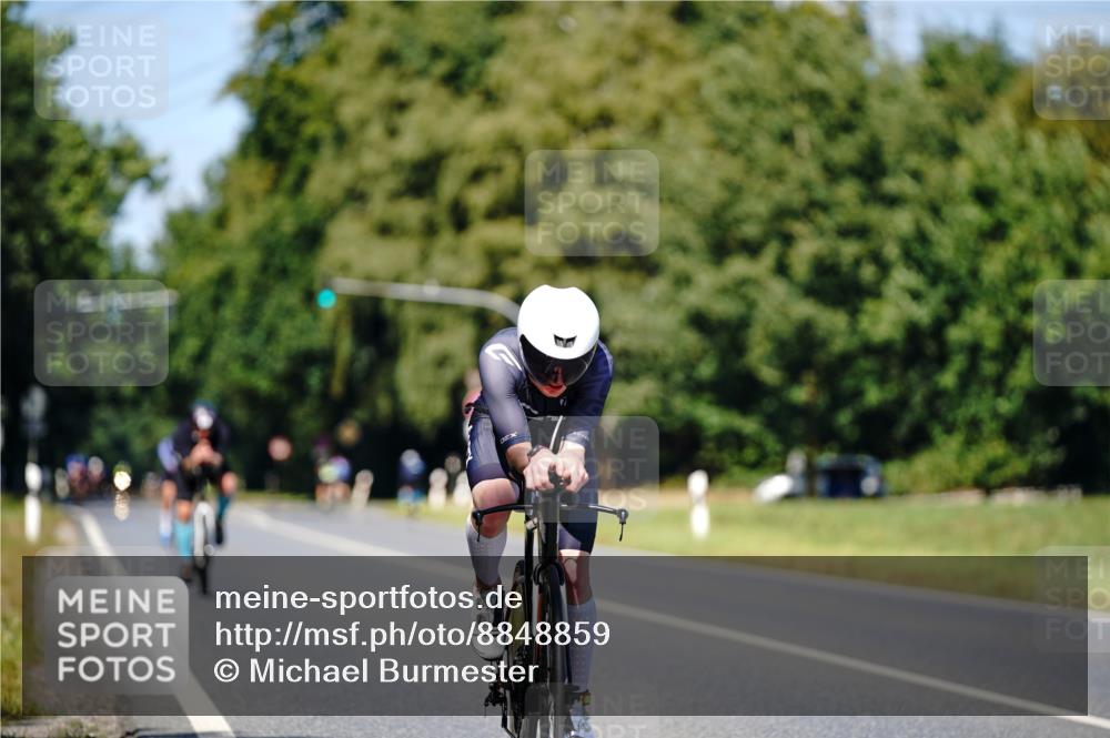 07.09.2025 - 19. Norderstedt Triathlon Michael Burmester http://msf.ph/oto/8848859 07.09.2025 13:43:33 Radfahren 960, 972, 1468 meine-sportfotos.de