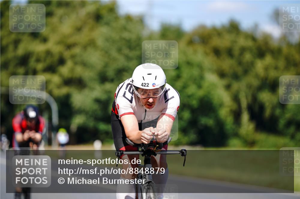 07.09.2025 - 19. Norderstedt Triathlon Michael Burmester http://msf.ph/oto/8848879 07.09.2025 13:44:09 Radfahren 422, 958 meine-sportfotos.de