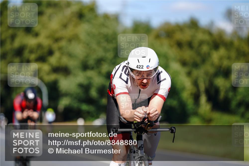 07.09.2025 - 19. Norderstedt Triathlon Michael Burmester http://msf.ph/oto/8848880 07.09.2025 13:44:09 Radfahren 422, 958 meine-sportfotos.de