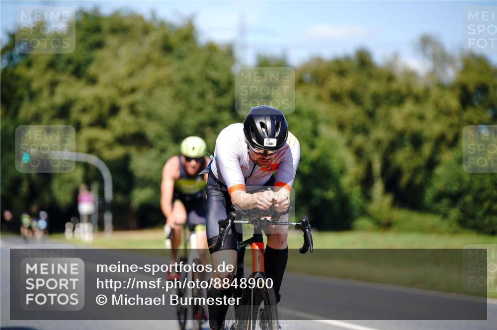 07.09.2025 - 19. Norderstedt Triathlon Michael Burmester http://msf.ph/oto/8848900 07.09.2025 13:44:34 Radfahren 996, 1401 meine-sportfotos.de