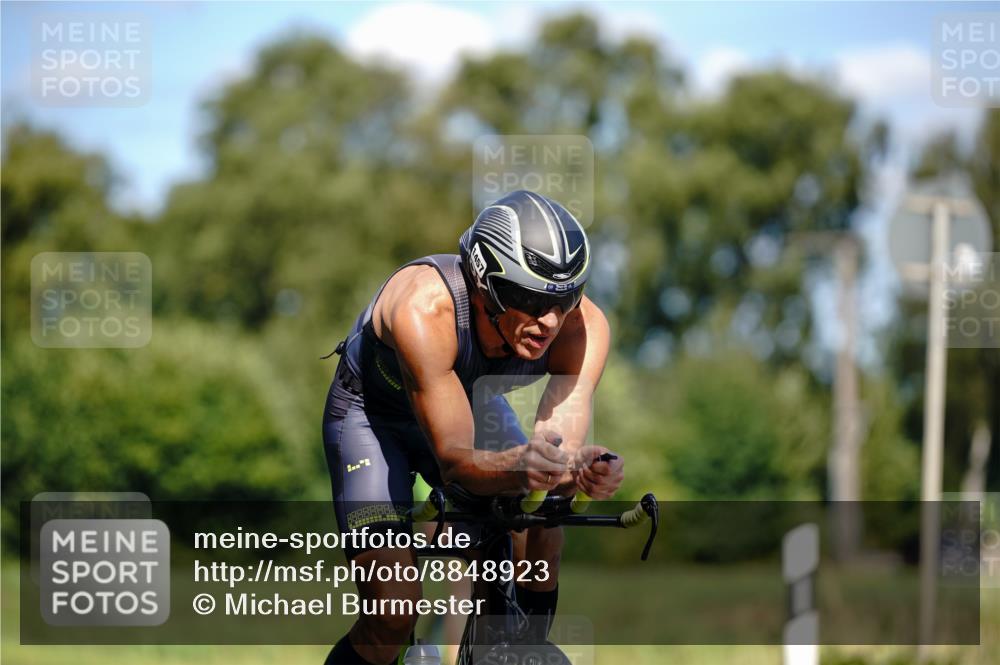 07.09.2025 - 19. Norderstedt Triathlon Michael Burmester http://msf.ph/oto/8848923 07.09.2025 13:45:54 Radfahren 971, 1457 meine-sportfotos.de