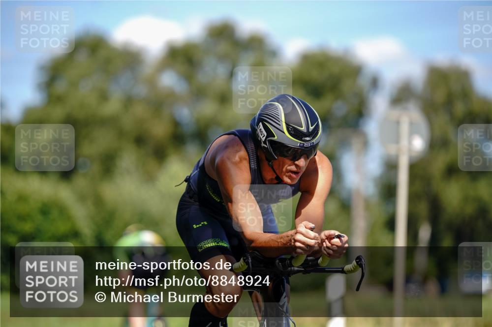 07.09.2025 - 19. Norderstedt Triathlon Michael Burmester http://msf.ph/oto/8848924 07.09.2025 13:45:54 Radfahren 971, 1457 meine-sportfotos.de