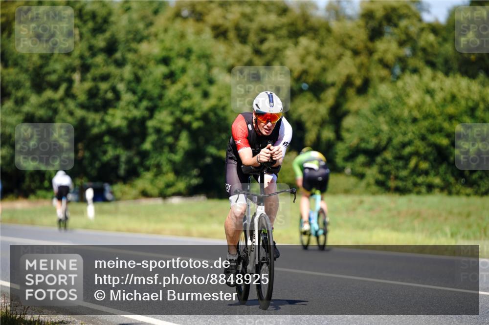 07.09.2025 - 19. Norderstedt Triathlon Michael Burmester http://msf.ph/oto/8848925 07.09.2025 13:45:55 Radfahren 971, 1457 meine-sportfotos.de