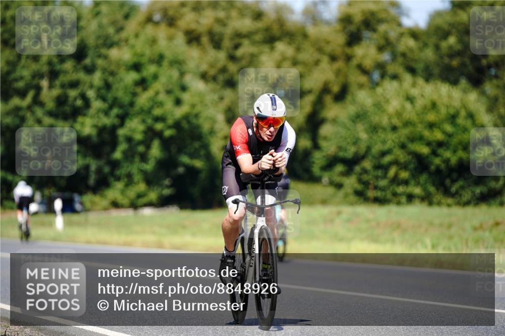 07.09.2025 - 19. Norderstedt Triathlon Michael Burmester http://msf.ph/oto/8848926 07.09.2025 13:45:55 Radfahren 971, 1457 meine-sportfotos.de