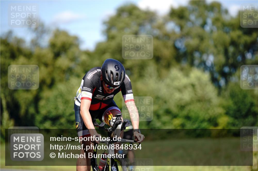 07.09.2025 - 19. Norderstedt Triathlon Michael Burmester http://msf.ph/oto/8848934 07.09.2025 13:46:00 Radfahren 392, 986 meine-sportfotos.de