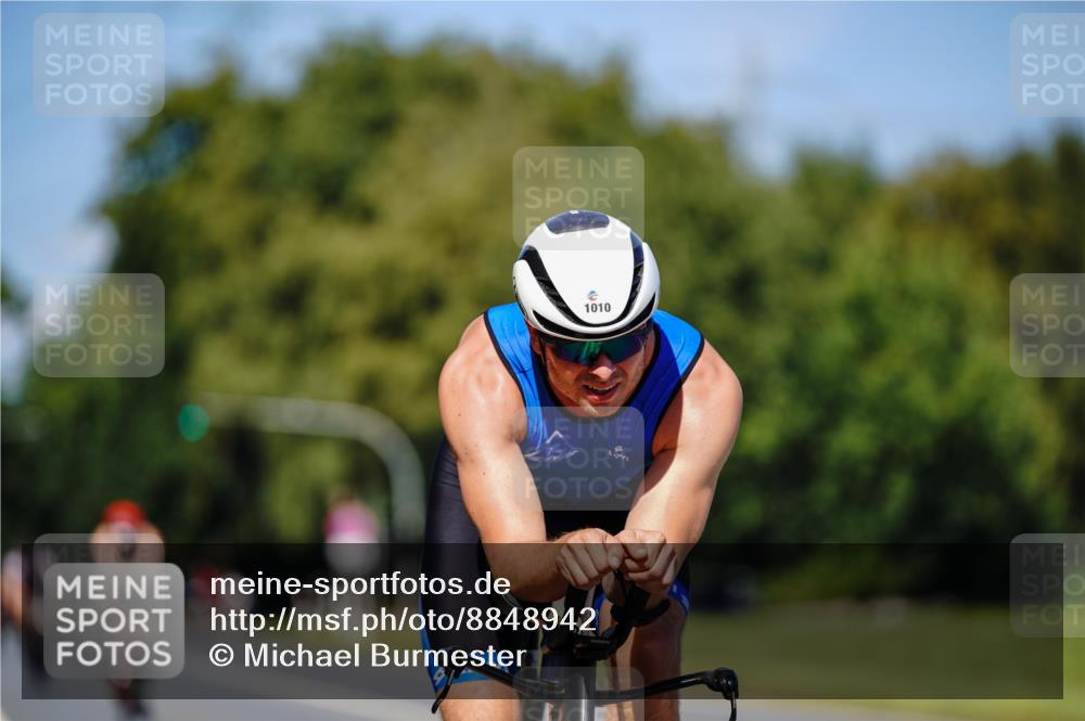 07.09.2025 - 19. Norderstedt Triathlon Michael Burmester http://msf.ph/oto/8848942 07.09.2025 13:46:50 Radfahren 1010, 1027 meine-sportfotos.de