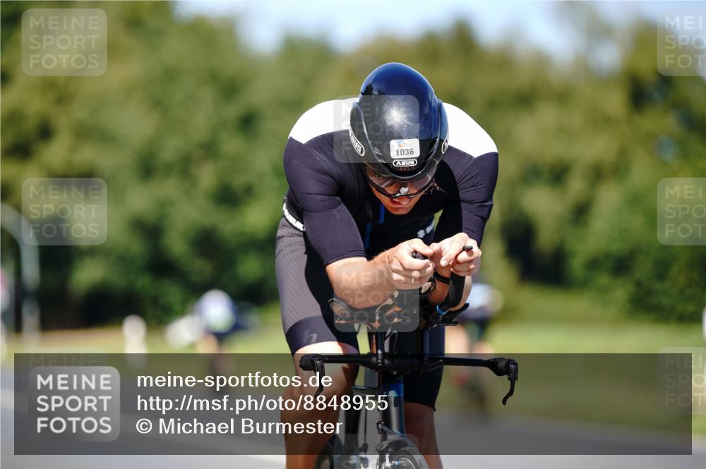 07.09.2025 - 19. Norderstedt Triathlon Michael Burmester http://msf.ph/oto/8848955 07.09.2025 13:47:16 Radfahren 990, 1036 meine-sportfotos.de