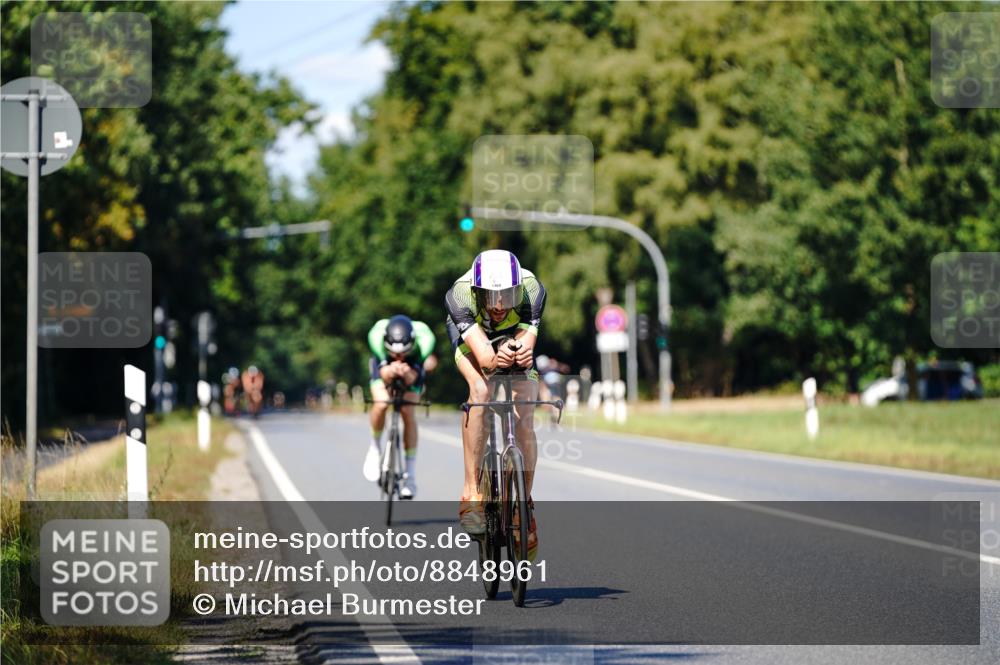 07.09.2025 - 19. Norderstedt Triathlon Michael Burmester http://msf.ph/oto/8848961 07.09.2025 13:47:24 Radfahren 1014, 1469 meine-sportfotos.de