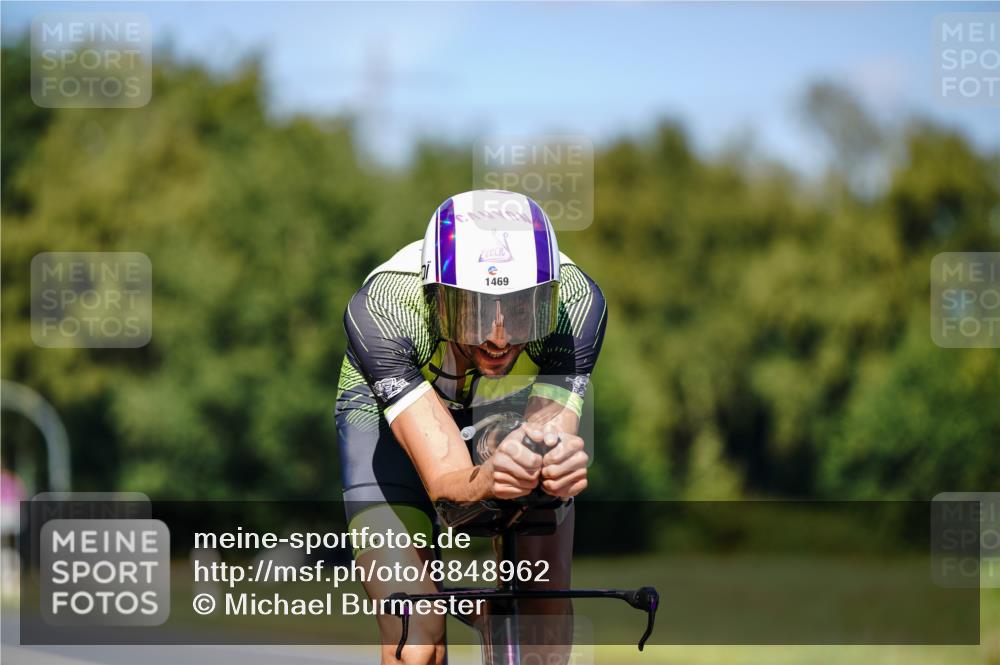 07.09.2025 - 19. Norderstedt Triathlon Michael Burmester http://msf.ph/oto/8848962 07.09.2025 13:47:26 Radfahren 1014, 1469 meine-sportfotos.de