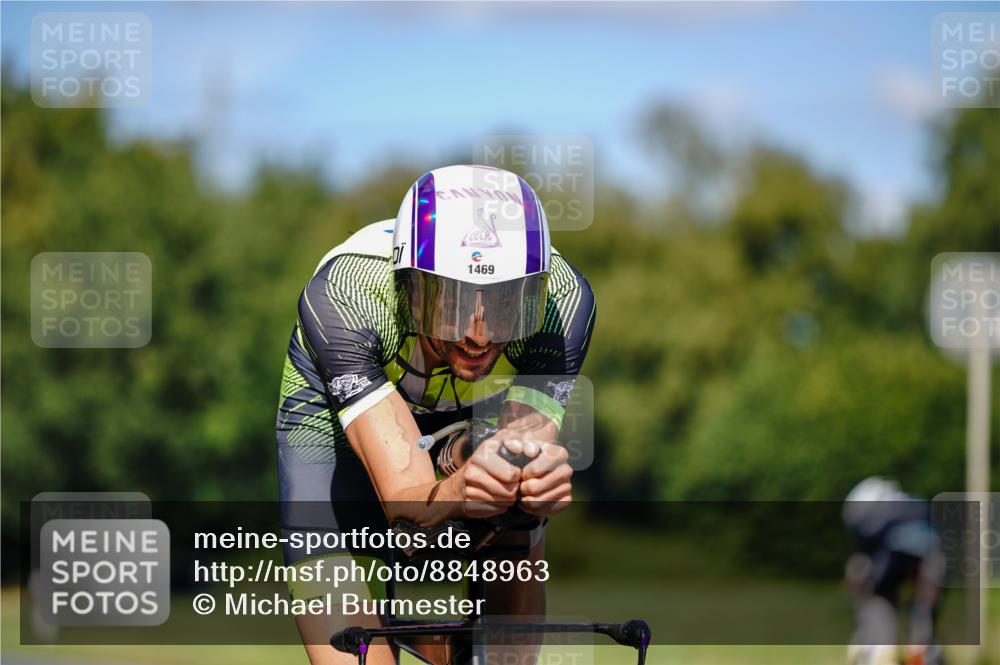 07.09.2025 - 19. Norderstedt Triathlon Michael Burmester http://msf.ph/oto/8848963 07.09.2025 13:47:26 Radfahren 1014, 1469 meine-sportfotos.de