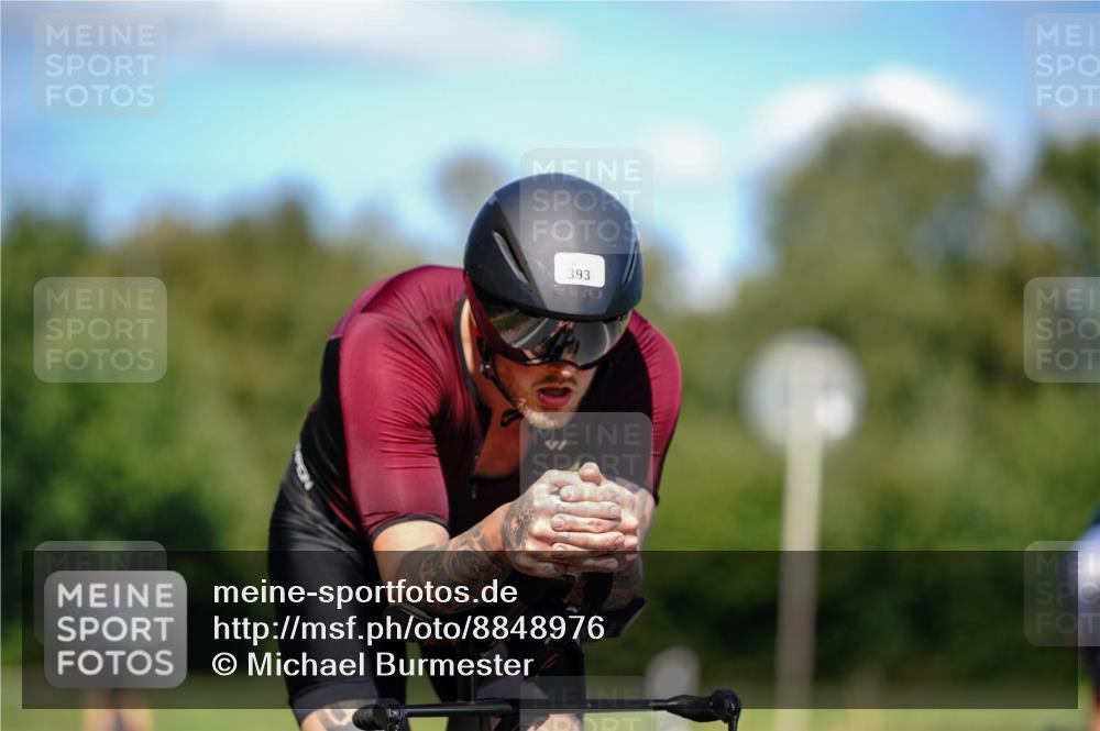 07.09.2025 - 19. Norderstedt Triathlon Michael Burmester http://msf.ph/oto/8848976 07.09.2025 13:47:52 Radfahren 393 meine-sportfotos.de