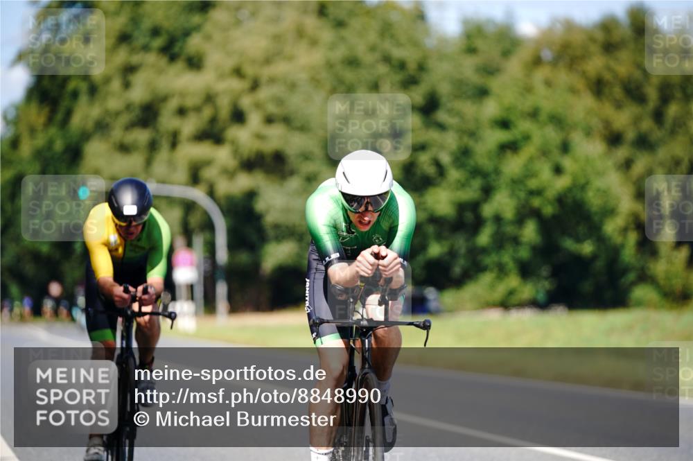 07.09.2025 - 19. Norderstedt Triathlon Michael Burmester http://msf.ph/oto/8848990 07.09.2025 13:48:17 Radfahren 1013, 1015, 1031 meine-sportfotos.de