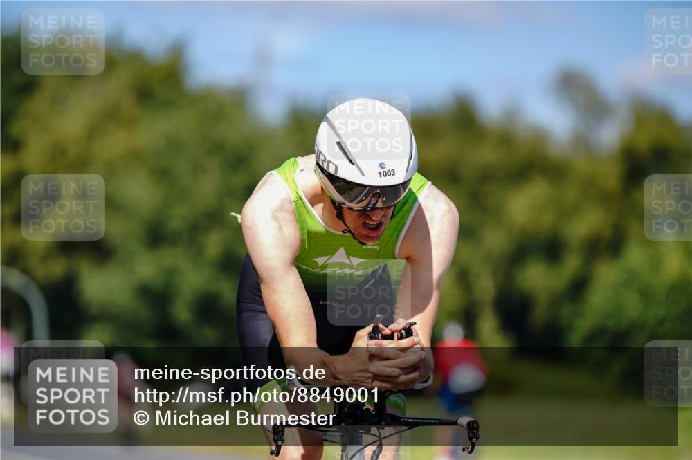 07.09.2025 - 19. Norderstedt Triathlon Michael Burmester http://msf.ph/oto/8849001 07.09.2025 13:48:44 Radfahren 999, 1003, 1007, 1438 meine-sportfotos.de