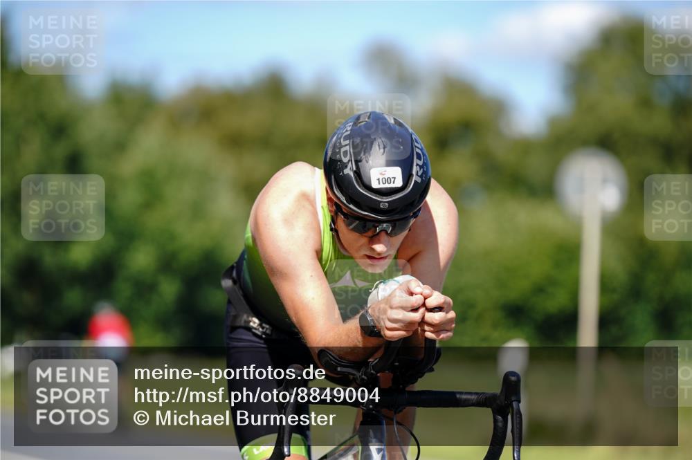 07.09.2025 - 19. Norderstedt Triathlon Michael Burmester http://msf.ph/oto/8849004 07.09.2025 13:48:45 Radfahren 999, 1003, 1007, 1438 meine-sportfotos.de