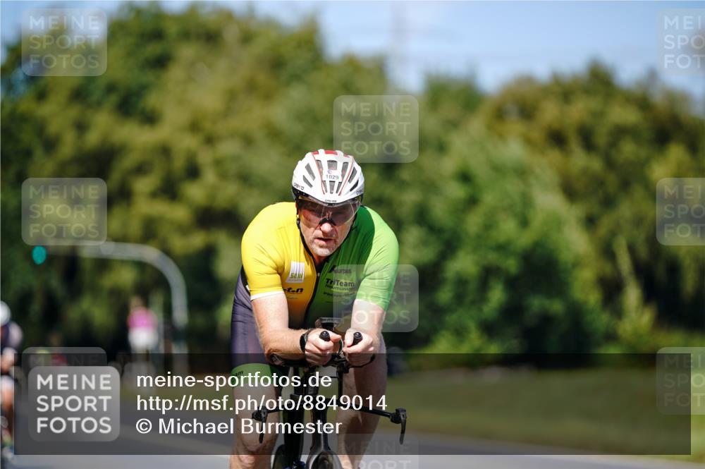 07.09.2025 - 19. Norderstedt Triathlon Michael Burmester http://msf.ph/oto/8849014 07.09.2025 13:49:00 Radfahren 991, 1029 meine-sportfotos.de