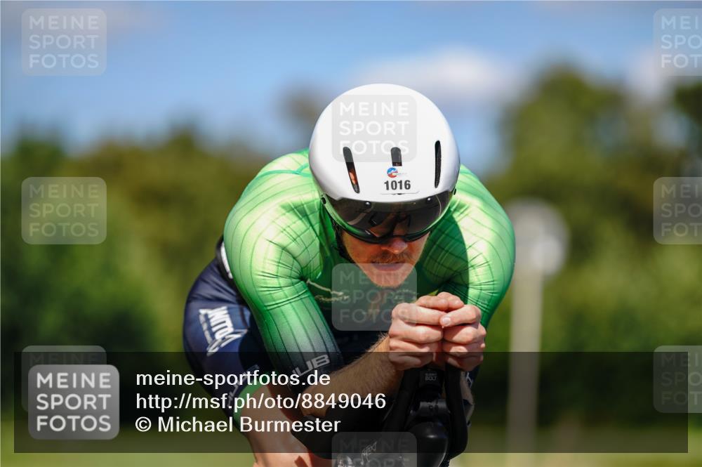 07.09.2025 - 19. Norderstedt Triathlon Michael Burmester http://msf.ph/oto/8849046 07.09.2025 13:49:46 Radfahren 369, 1016, 1406 meine-sportfotos.de