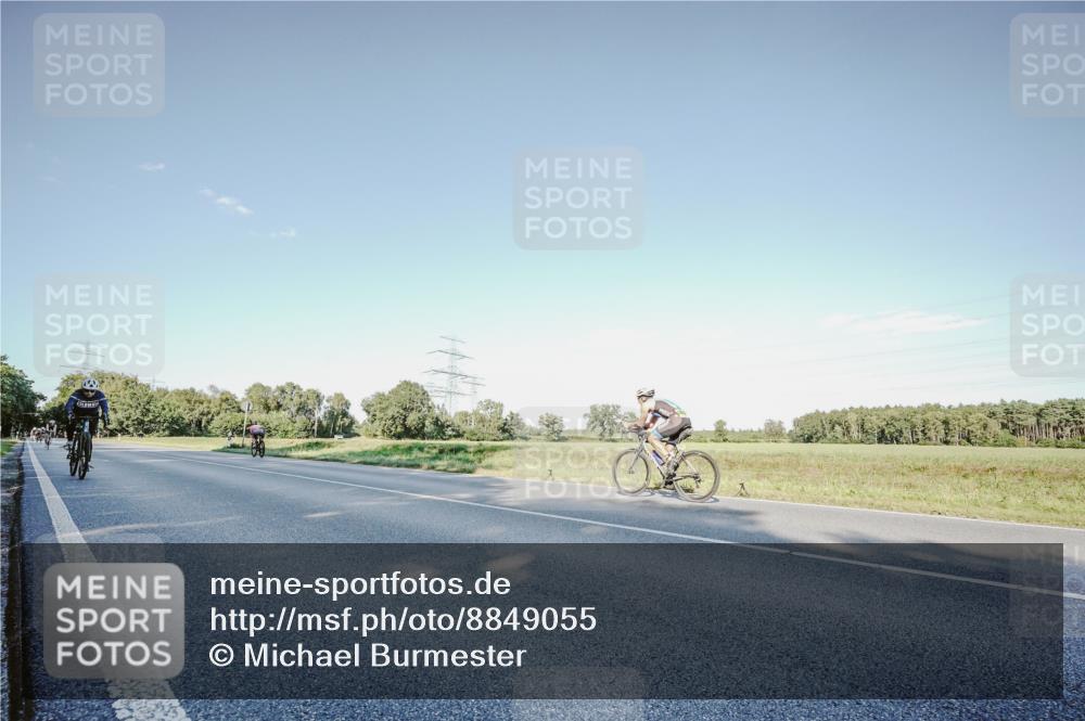 07.09.2025 - 19. Norderstedt Triathlon Michael Burmester http://msf.ph/oto/8849055 07.09.2025 16:10:19 Radfahren 536, 883, 954, 1527, 1629 meine-sportfotos.de