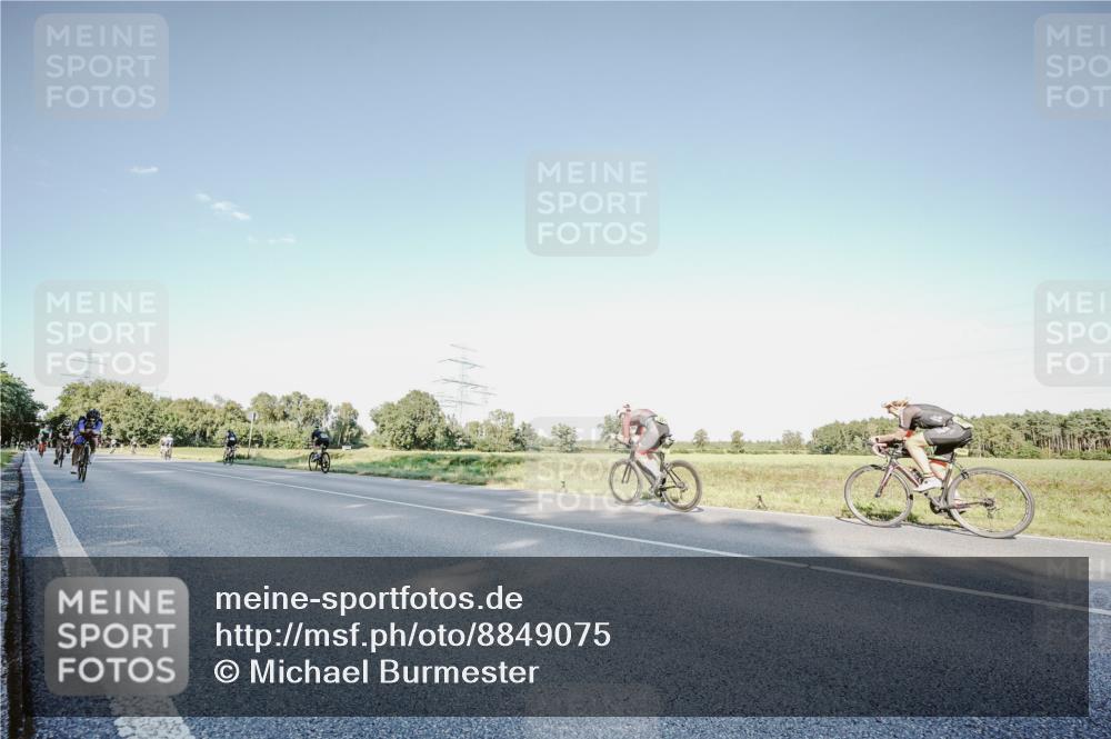 07.09.2025 - 19. Norderstedt Triathlon Michael Burmester http://msf.ph/oto/8849075 07.09.2025 16:10:28 Radfahren 915, 1051, 1065, 1532, 1562, 1563 meine-sportfotos.de