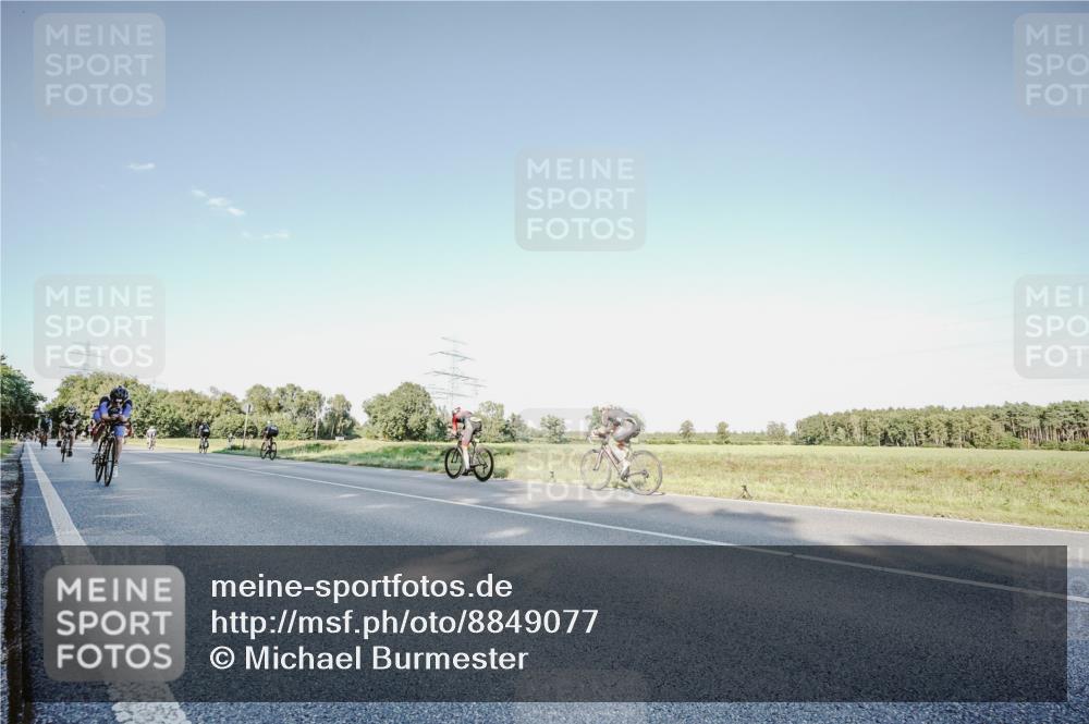 07.09.2025 - 19. Norderstedt Triathlon Michael Burmester http://msf.ph/oto/8849077 07.09.2025 16:10:29 Radfahren 915, 1051, 1065, 1562, 1563 meine-sportfotos.de