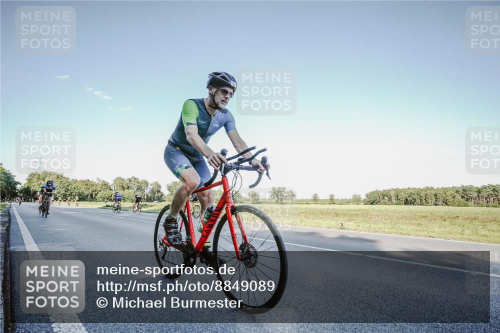 07.09.2025 - 19. Norderstedt Triathlon Michael Burmester http://msf.ph/oto/8849089 07.09.2025 16:10:33 Radfahren 530, 532, 915, 1632 meine-sportfotos.de