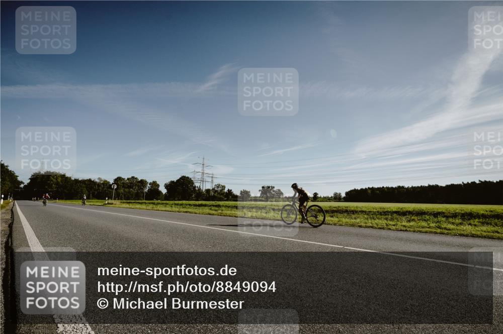 07.09.2025 - 19. Norderstedt Triathlon Michael Burmester http://msf.ph/oto/8849094 07.09.2025 09:37:28 Radfahren  meine-sportfotos.de