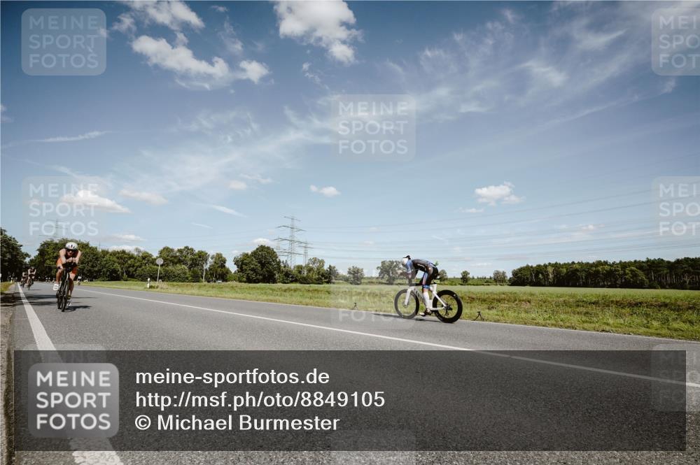 07.09.2025 - 19. Norderstedt Triathlon Michael Burmester http://msf.ph/oto/8849105 07.09.2025 13:55:46 Radfahren 1001, 1042 meine-sportfotos.de